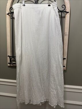 GAP White Flowing Maxi Skirt L